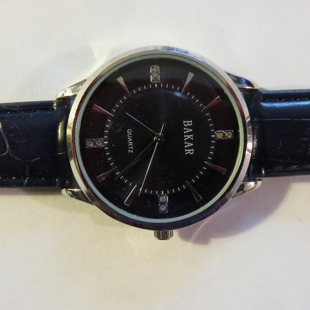 BAKAR UNISEX WATCH/NEW/NEVER WORN/CZ Crystals